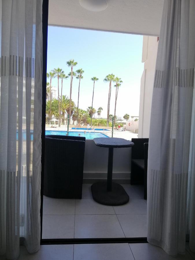 1 bedroom playa de la Americas Playa Feñabe Exterior foto